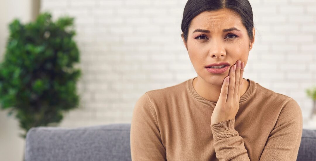 Face Swollen from Tooth Pain? What You Need to Know and Do